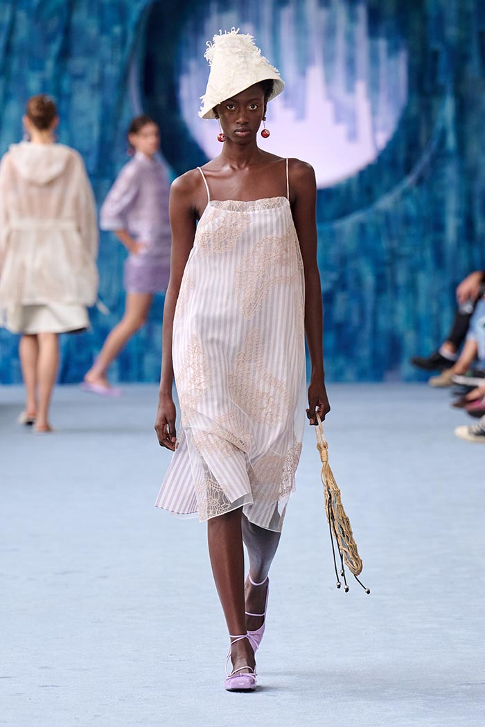 Runway look from Hui at Milan Fashion Week