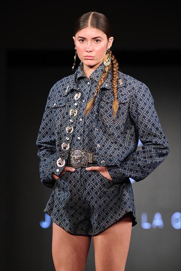 Model walking runway for Jesus De La Garsa at Art Hearts Fashion