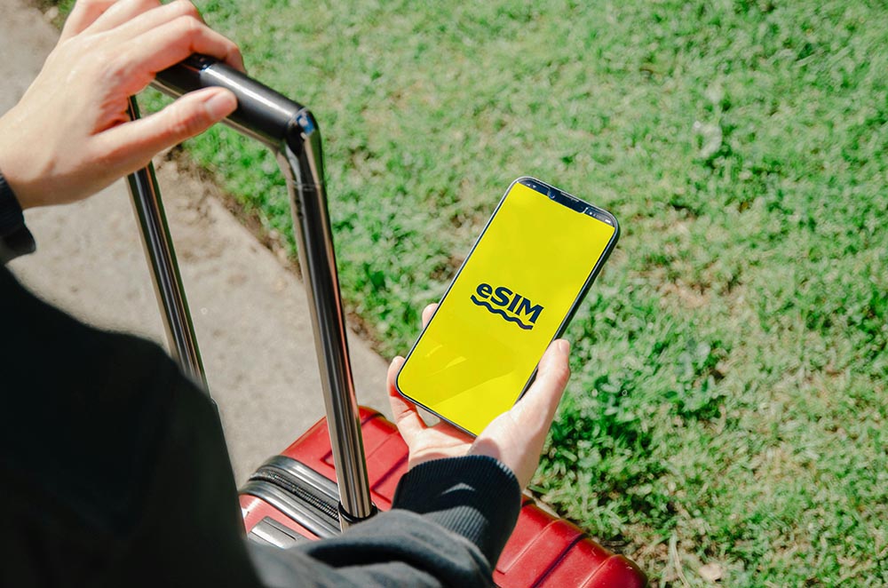 Why eSIMs Are a Must for Canada's Urban and Rural Travel